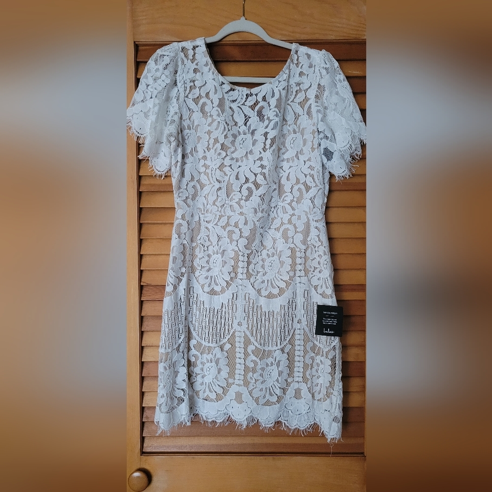 Brand new Lulus laced cocktail dress.